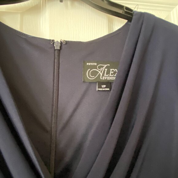 Alex Evenings navy surplice neckline ballgown NWT Size 12P - Picture 6 of 6